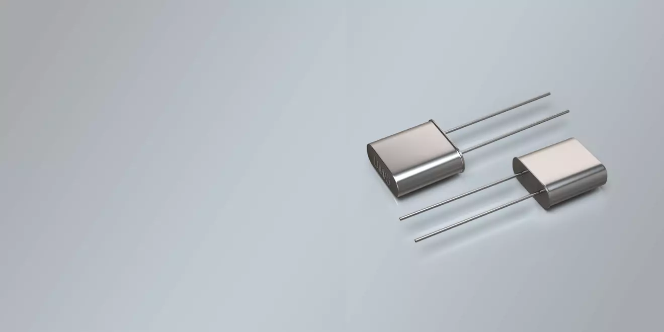 THT QUARZ UM5 8,0 x 3,1 mm 6,00 - 200,0 MHz THT QUARZ UM5 8,0 x 3,1 mm 6,00 - 200,0 MHz